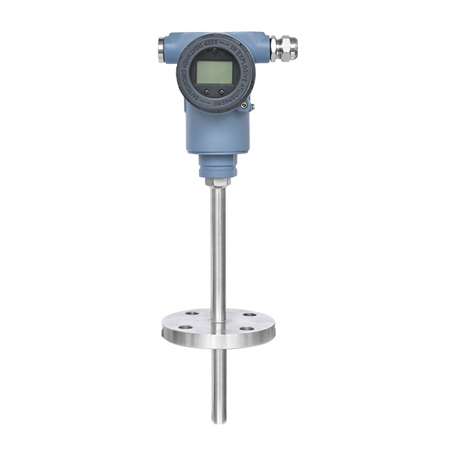 Industrial temperature transmitter installations in a process plant